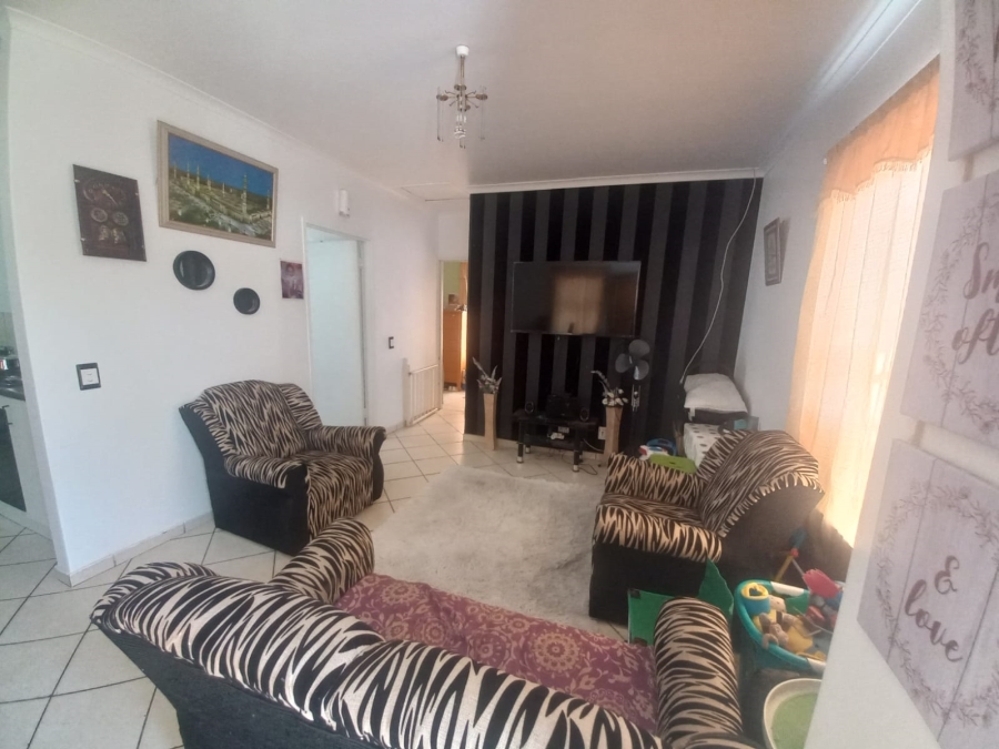 2 Bedroom Property for Sale in Rocklands Western Cape